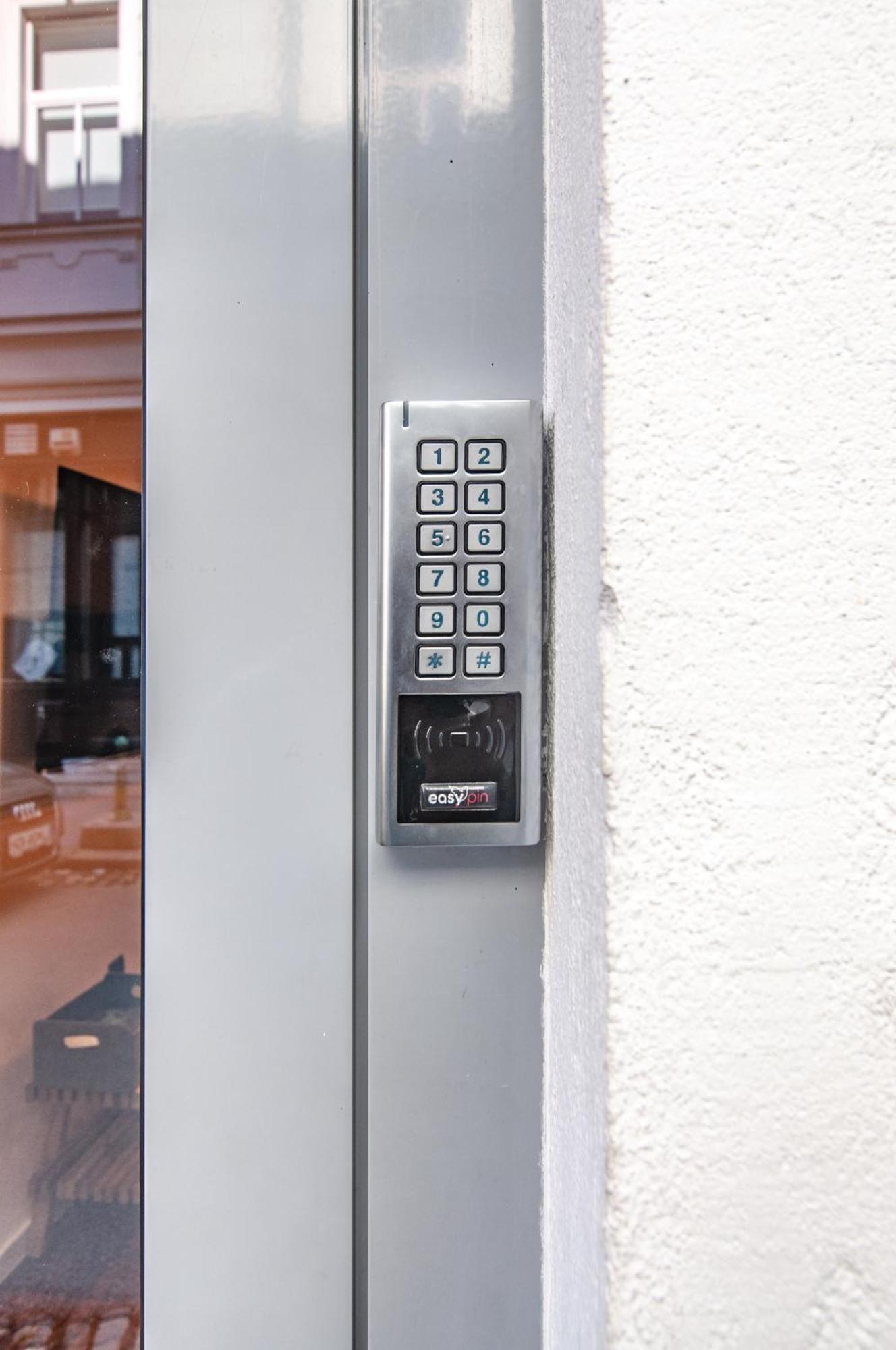 Six In The City Apartment, Ljubljana Exterior photo